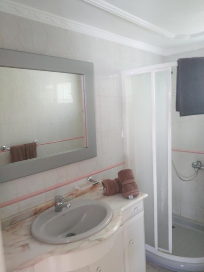 Feriehus Splendid Bungalow, 300 Meters From The *